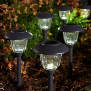 Lighteme 16-Piece Solar Pathway Lights Glass and Aluminum. 16 Lumen