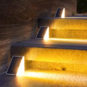 Lighteme LED staircase lighting. solar and waterproof