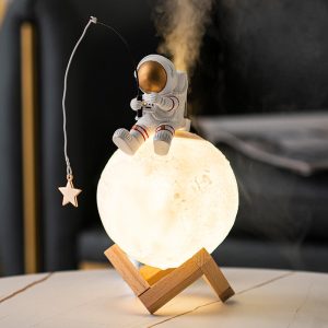 Lighteme Astronaut Humidifier Night Lamp