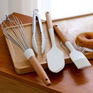 Lighteme Wooden Handle Silicone Baking Set