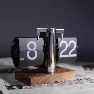 Lighteme Walnut Page Turning Clock